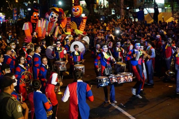 Sampedranos vibraron con el desfile de carrozas de la Feria Juniana 2017