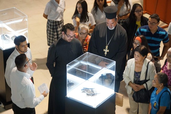 Réplica de la Sábana Santa maravilla a hondureños