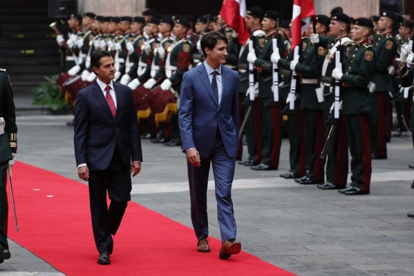 Agresividad de Estados Unidos pone en riesgo de derrumbe el TLCAN