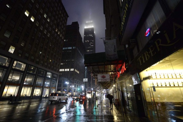 Las ciudades apagaron sus luces para celebrar 'La hora del planeta'