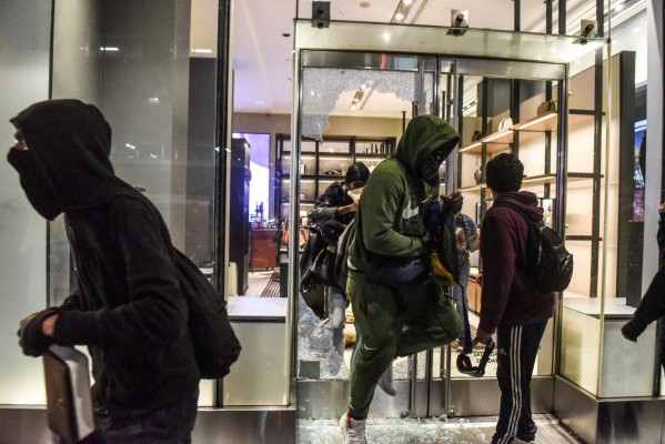 ¿Qué es el movimiento Antifa que quiere robar el poder a Trump?