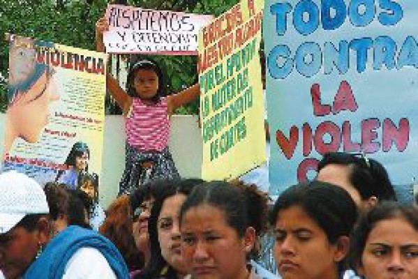 'No más violencia contra la mujer'