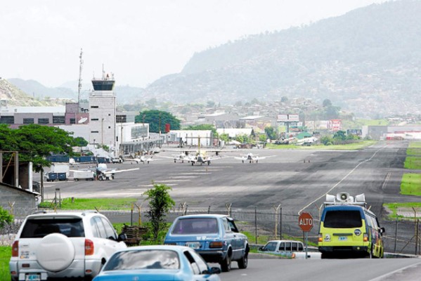 Reabierto el aeropuerto Toncontín
