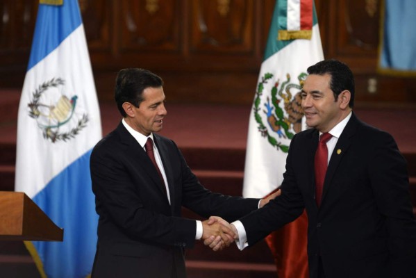 Guatemala y México reforzarán atención a deportados