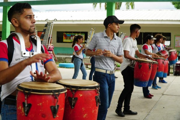 Variados ritmos promete la Banda Vicentina en el Ceufest