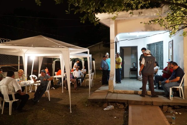 Toñito y Fátima esperarán datos oficiales del TSE