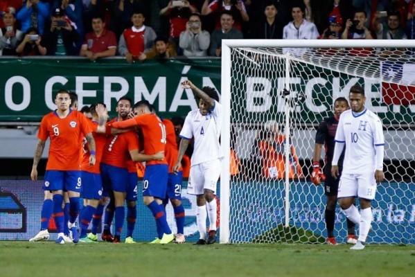 Honduras cierra el 2018 con goleada frente a Chile