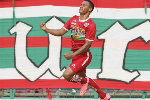 La Real Sociedad vapuleó al Marathón