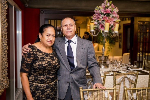 Paola Kattán y Fernando Reyes anuncian su boda