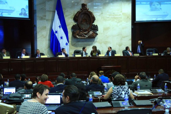 Congreso ratifica contrato de basura de San Pedro Sula