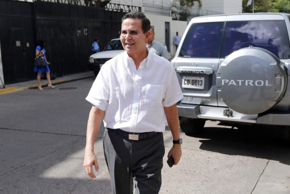 'Sigo acá en el país trabajando en mi defensa': Callejas