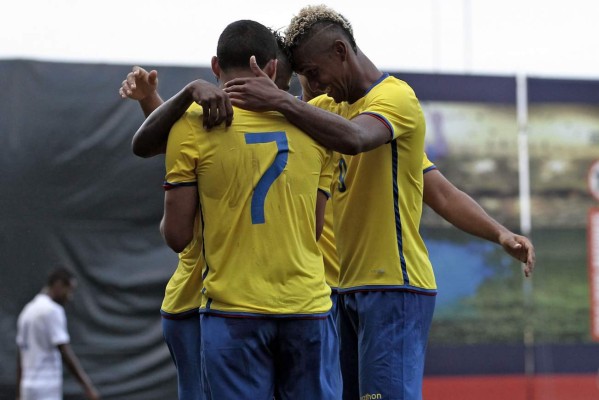 Ecuador le pasa por encima Panamá en su último ensayo