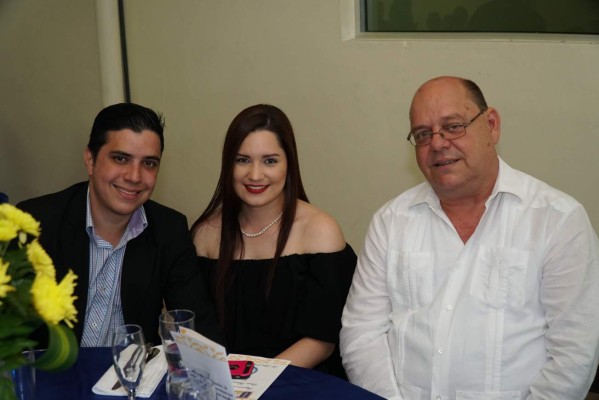 Senén Villanueva es homenajeado