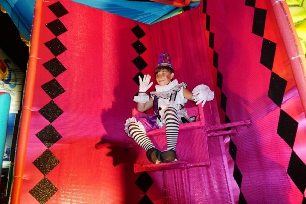 Sampedranos vibraron con el desfile de carrozas de la Feria Juniana 2017