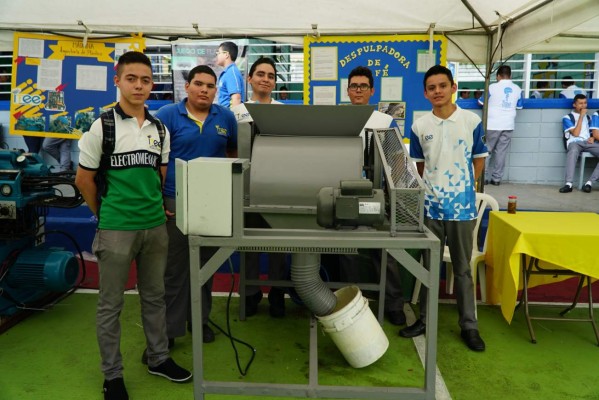 Alumnos del Itee destacan en la XXIX feria científica