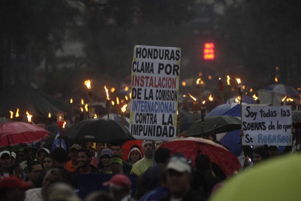 Así se viven las marchas en Tegucigalpa