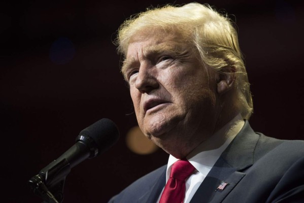 Trump enfrenta el momento más bajo de su campaña