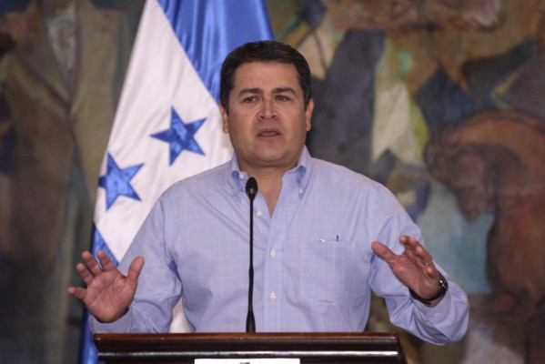 Presidente se reunirá con congresistas y senadores en Washington