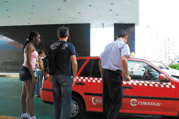 Turismo sexual, una puerta de escape en Cuba