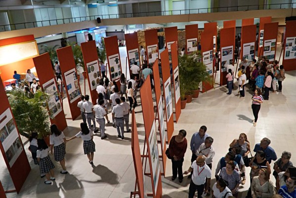Réplica de la Sábana Santa maravilla a hondureños