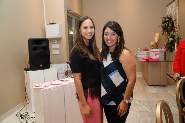 Fiesta maternal para Alejandra Rápalo de Kawas