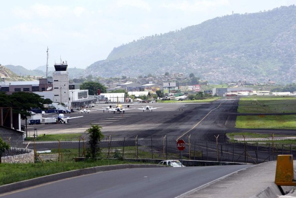 Analizan destino final del aeropuerto Toncontín en Tegucigalpa