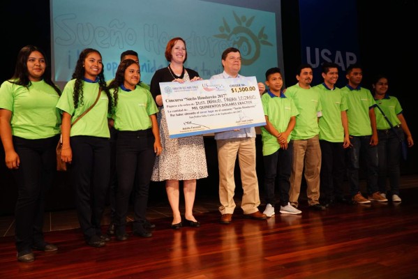 Colegio de Ilama gana el Sueño Hondureño 2017