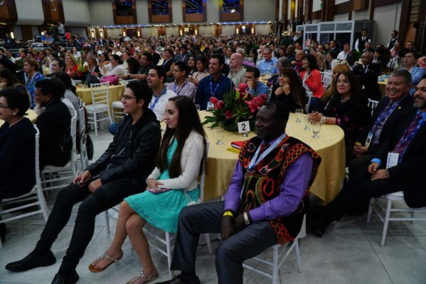 Fraternos del mundo oran por San Pedro Sula en cónclave mundial