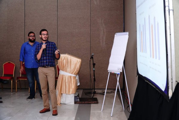 Diez equipos compiten por el primer lugar del 'hackathon”