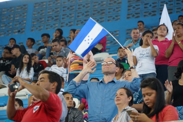 En jornada de oración piden por unas elecciones en paz y armonía