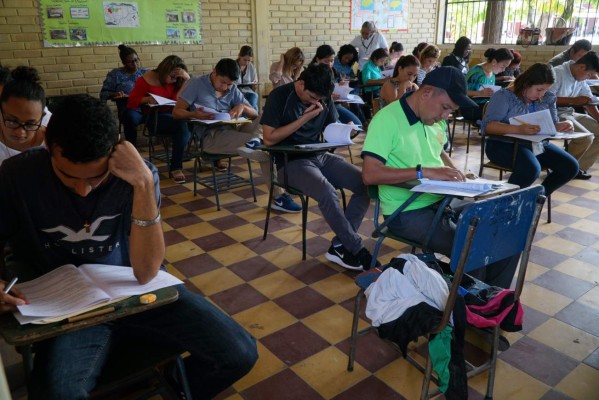 Tras meses de espera comenzó el concurso docente de este año