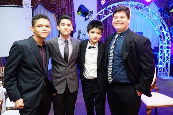 Quince años de Stephanie Milla Monterola