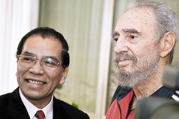 Fidel Castro reaparece en TV