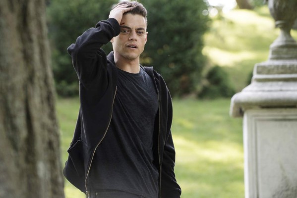 MR. ROBOT -- 'm1rr0r1ng.qt' Episode 109 -- Pictured: Rami Malek as Elliot Alderson -- (Photo by: Virginia Sherwood/USA Network)