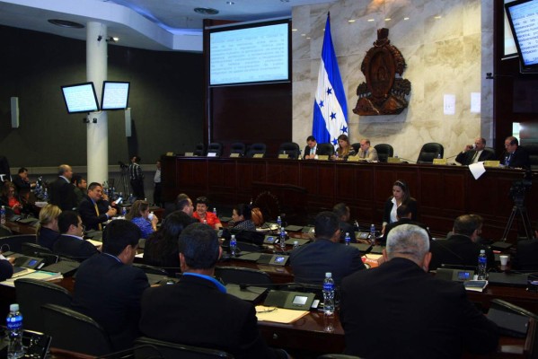 Institutos de previsión podrán invertir en energía