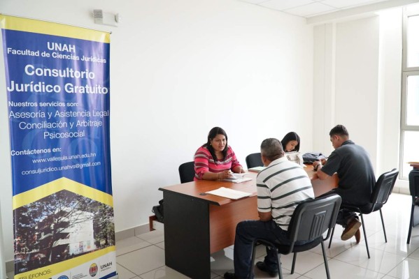 El Consultorio Jurídico de la Unah-vs atiende en los juzgados