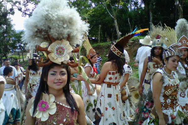 Hondureños celebran día al indio Lempira