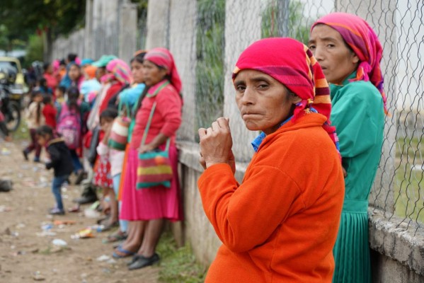 Hondureños cumplen con su compromiso patriótico