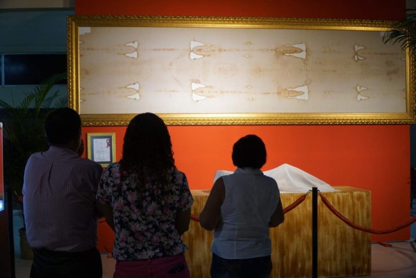 Hoy regresa a SPS la exposición con réplica de la Sábana Santa
