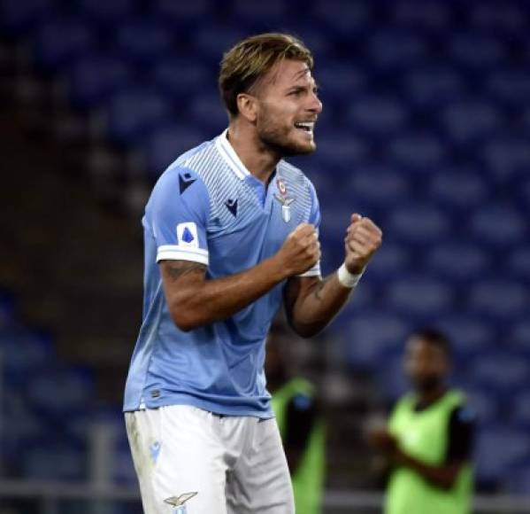 Desde Inglaterra informan que Carlo Ancelotti, entrenador del Everton, quiere a Ciro Immobile para su equipo. El delantero esta realizando una gran temporada con la Lazio. Ha metido 35 goles en 36 partidos de la Serie A, lo que le ha valido para liderar la Bota de Oro y superar a Lewandowski.