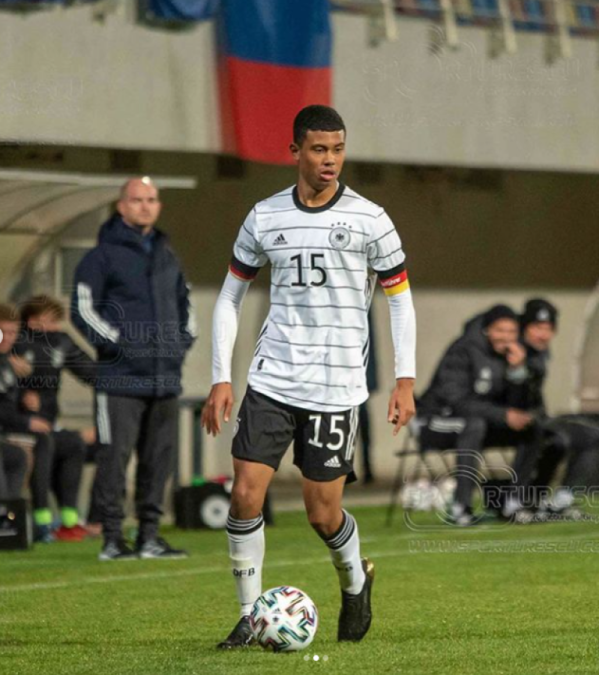 Desde la edad de 15 años, el futbolista de origen latino ha formado parte de la selección juvenil de Alemania.