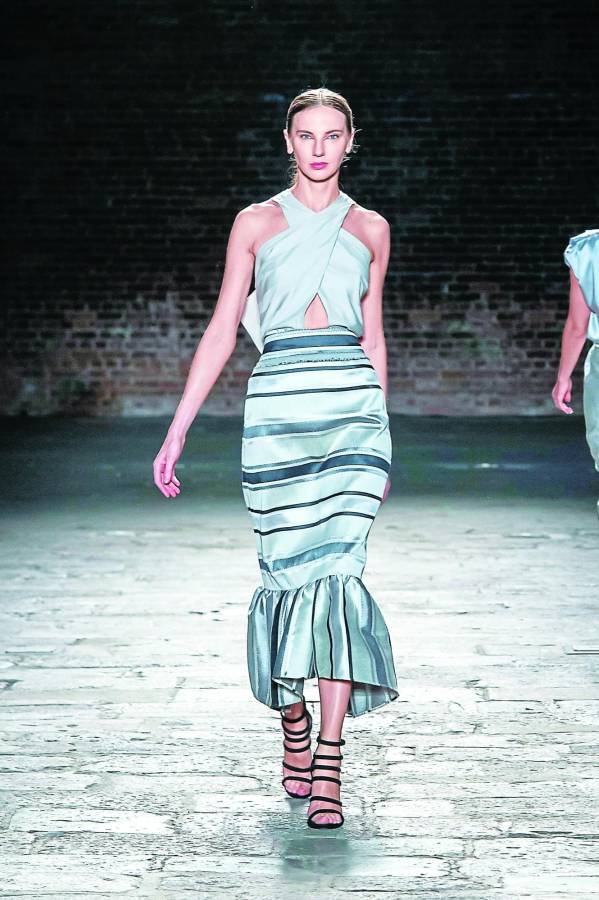 Cómo vestir si eres invitada a una boda