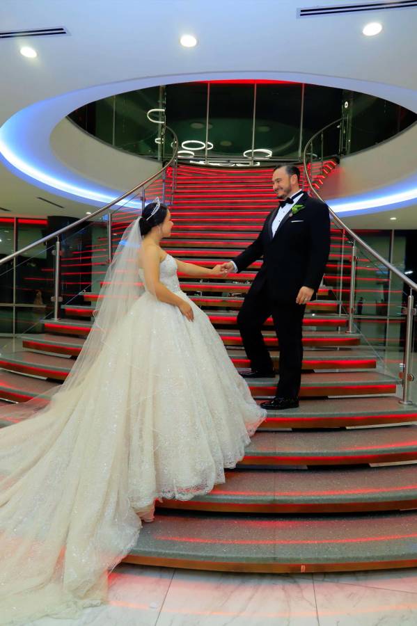 Héctor Ponce y Patricia Interiano se casan