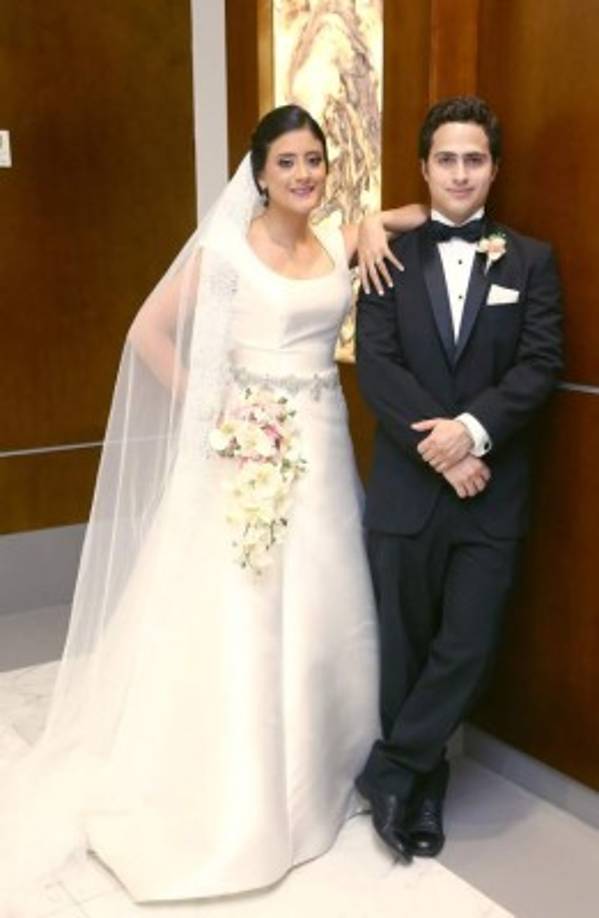 María José Pineda y Feizal Selman celebraron por su amor en la ciudad de San Pedro Sula.