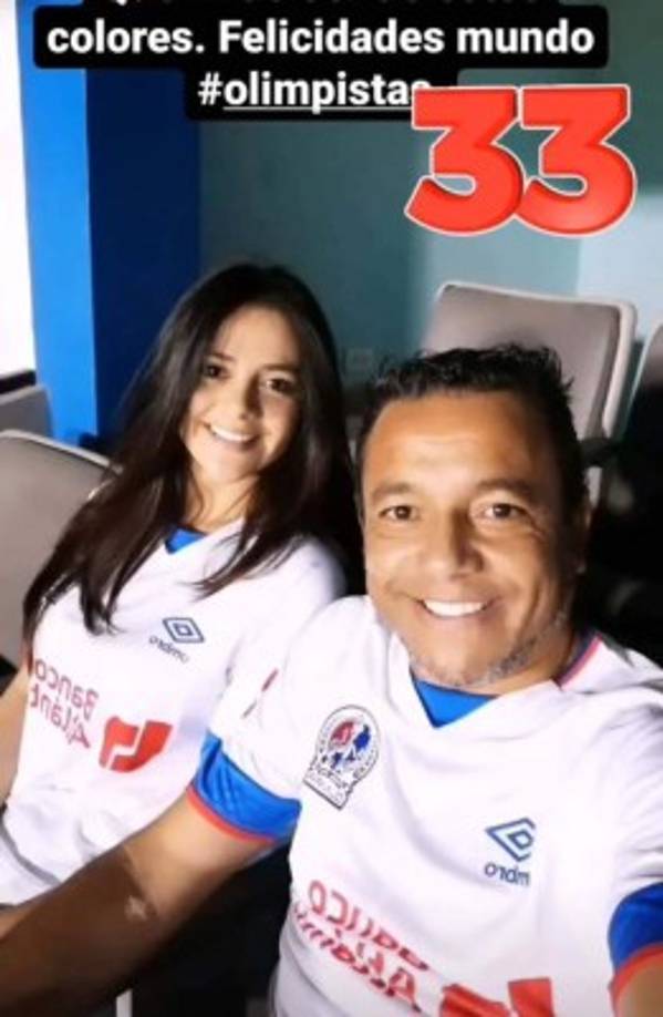 Tras el tricampeonato obtenido por el Olimpia, Elvis Danilo Turcios mostró en sus redes sociales su felicidad por el título y además el haber encontrado el amor en esta bella chica.