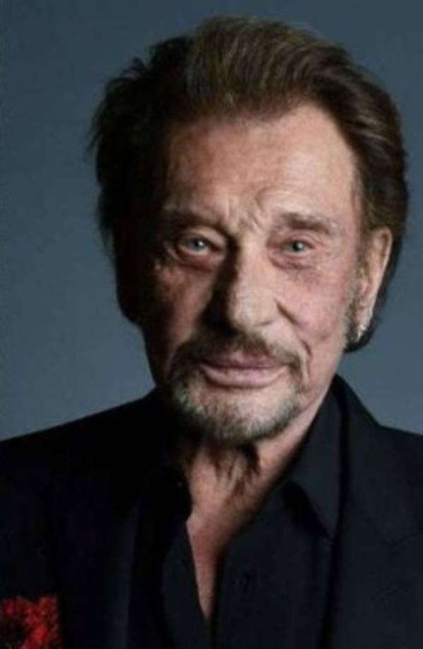 Johnny Hallyday<br/>Cantante, compositor y actor francés, estuvo luchando contra el cáncer hasta el 5 de diciembre de 2017 a sus 74 años.
