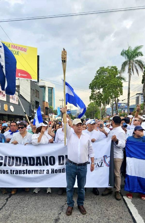 El MP sostiene que los altos mandos militares no solo incumplieron su deber de supervisar y controlar a sus subordinados.