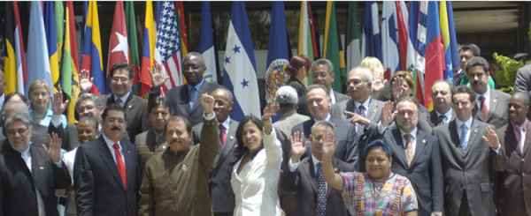 'No nos apresuremos a dividirnos': José Miguel Insulza