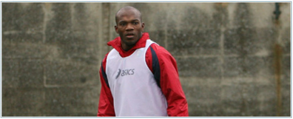 David Suazo ya suda la camisa del Génova