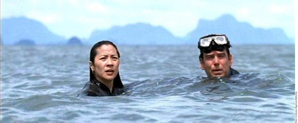 ‘James Bond’ revoluciona México